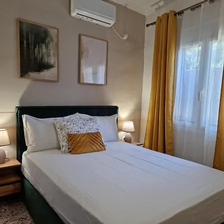 Nyaraló Hal House *