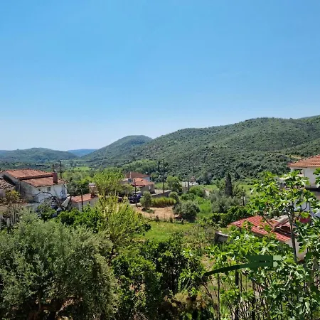 Hal House Nyaraló Koulouka